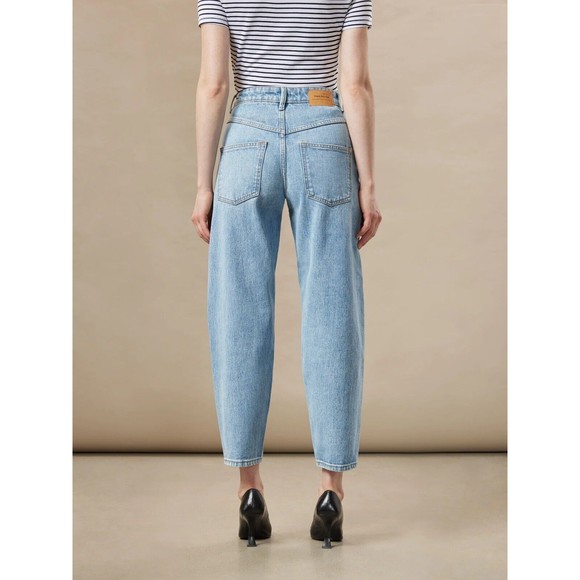 FRANK AND OAK The Linda Balloon Fit High Rise Jeans in Grey - Picture 6 of 14